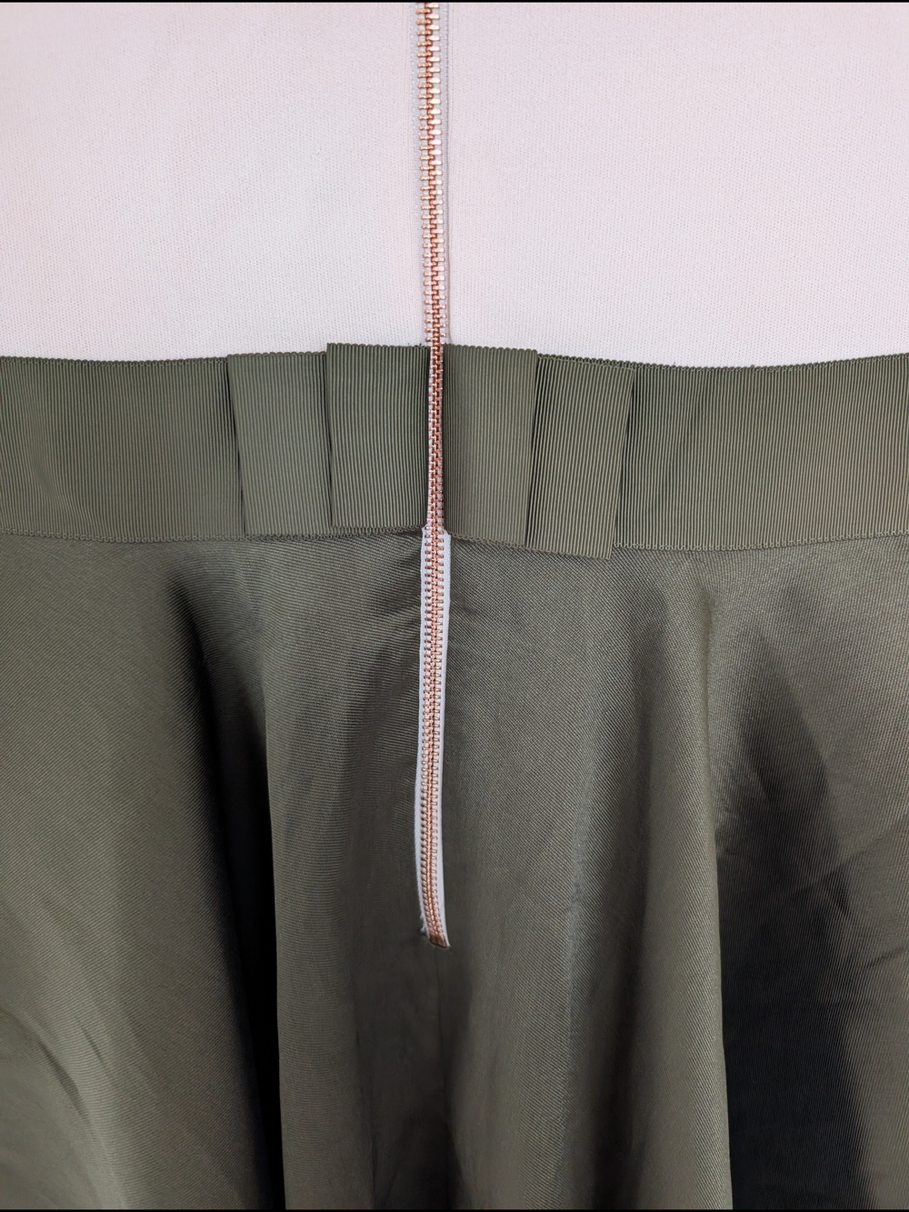 Ted Baker Zadi Knitted Frill Full Skirt Dress Size 2/US 6 Khaki Pink Green NWT - Picture 6 of 15